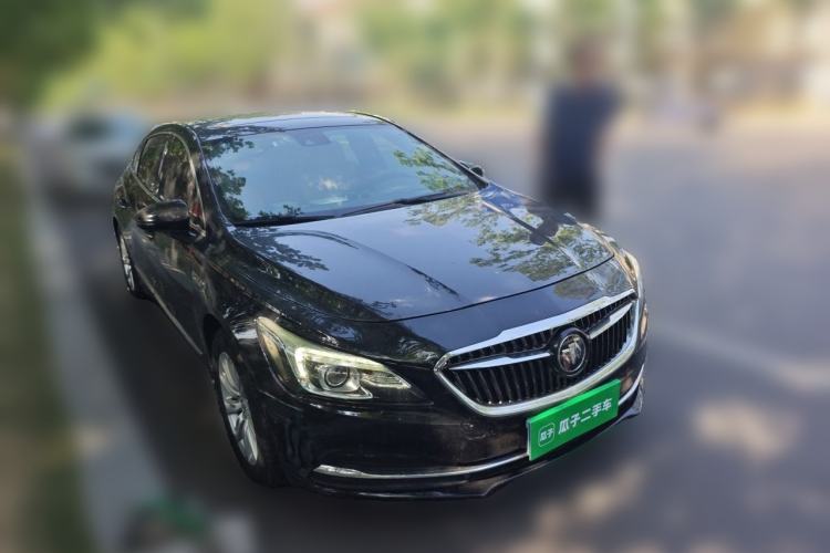 Used Buick LaCrosse 2016 20T Luxury Model Front Right 45 Deg