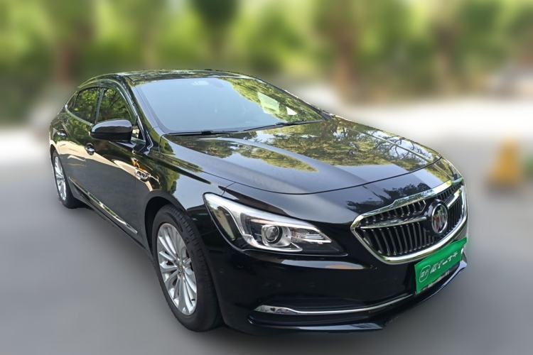 Used Buick LaCrosse 2016 28T Premium Edition Front Right 45 Deg