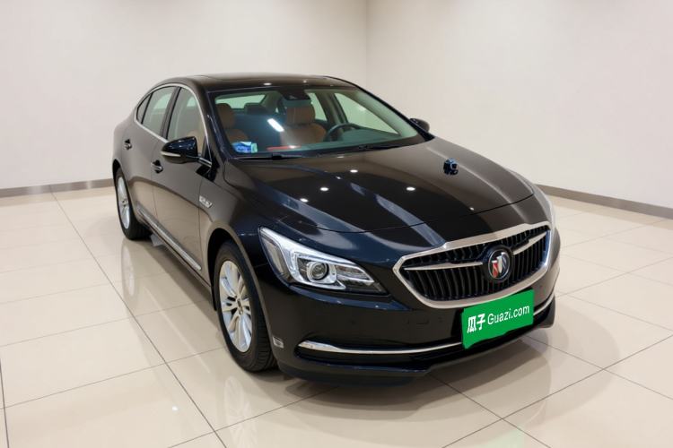 Used Buick LaCrosse 2016 20T Luxury Model Front Right 45 Deg