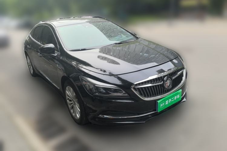 Used Buick LaCrosse 2016 28T Luxury Version Front Right 45 Deg