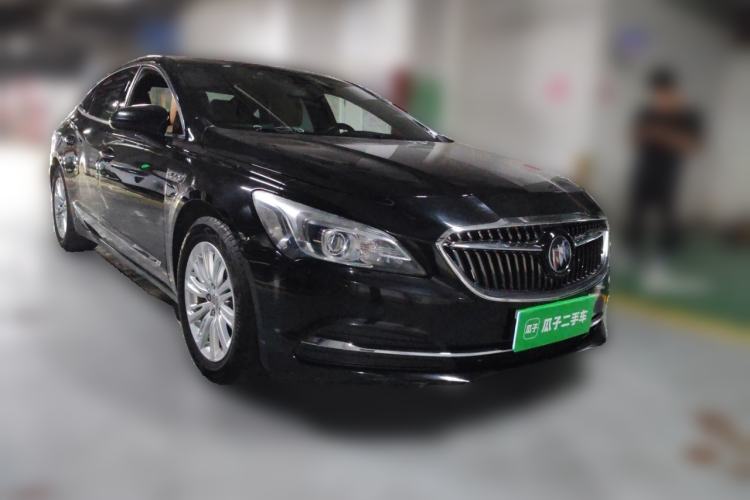 Used Buick LaCrosse 2016 20T Luxury Model Front Right 45 Deg