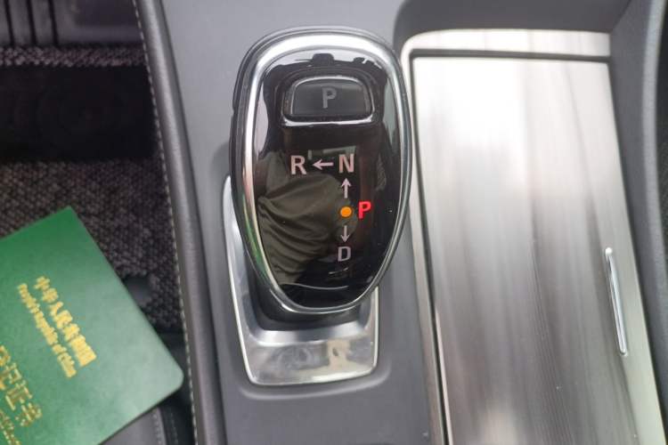 Used Buick LaCrosse 2016 Revised Version 28T Elite Edition Gear Lever