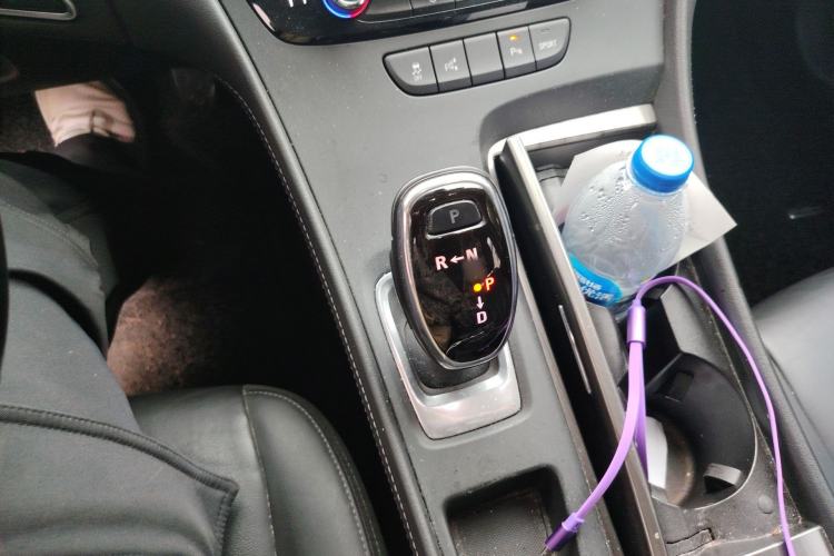 Used Buick LaCrosse 2016 Revised Version 28T Elite Edition Gear Lever