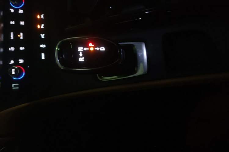 Used Buick LaCrosse 2016 20T Luxury Model Gear Lever