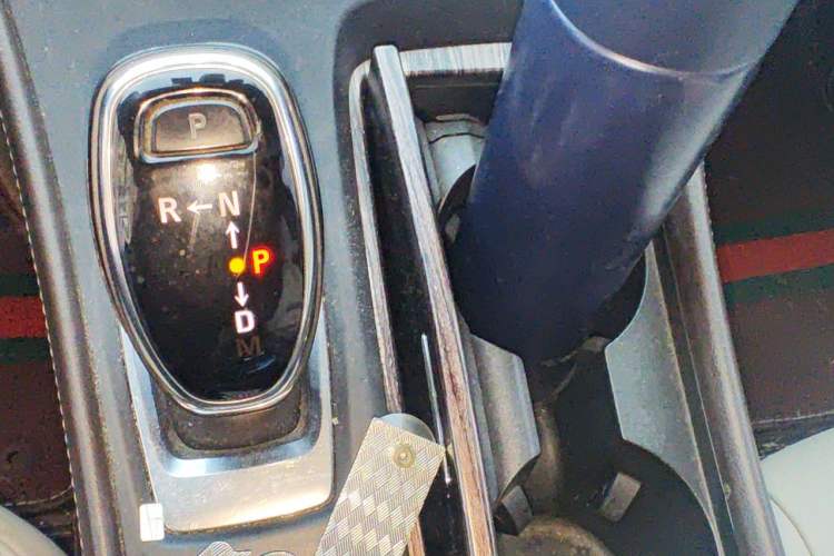 Used Buick LaCrosse 2016 Revised 20T Leading Edition Gear Lever