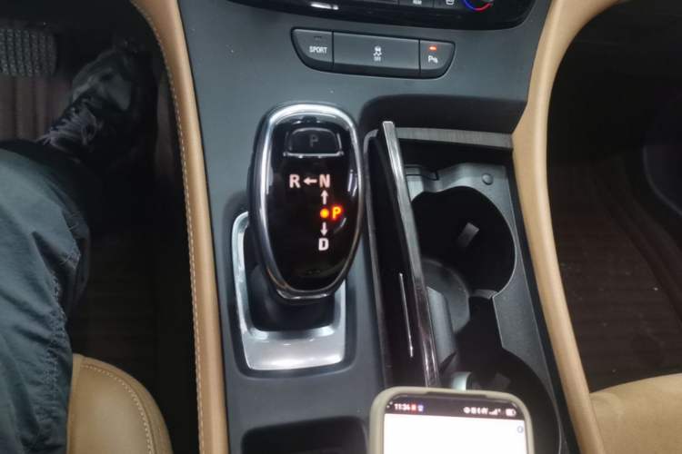 Used Buick LaCrosse 2016 20T Elite Edition Gear Lever