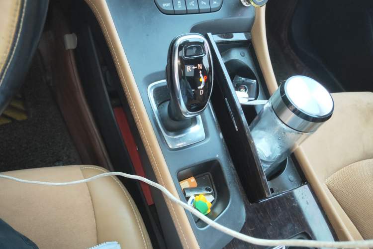 Used Buick LaCrosse 2016 20T Luxury Model Gear Lever