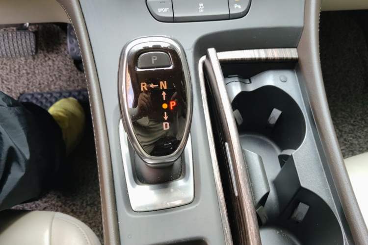Used Buick LaCrosse 2016 20T Leading Model Gear Lever