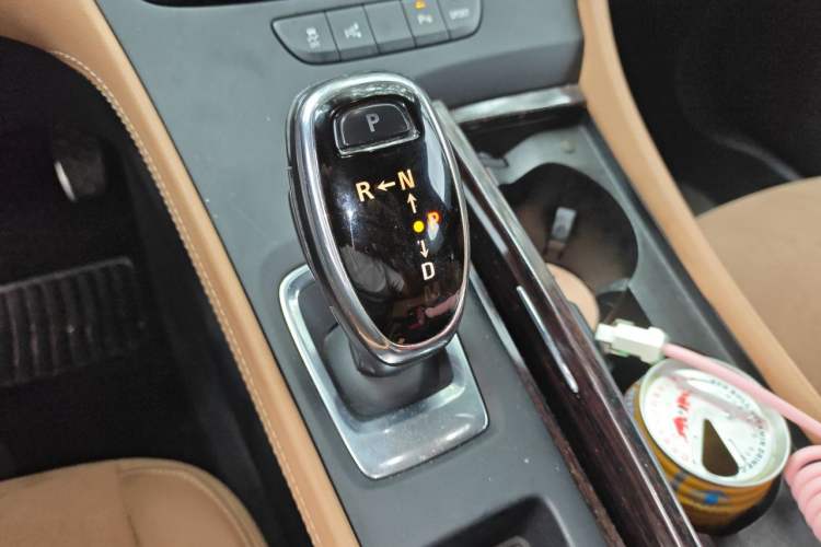 Used Buick LaCrosse 2016 28T Premium Edition Gear Lever