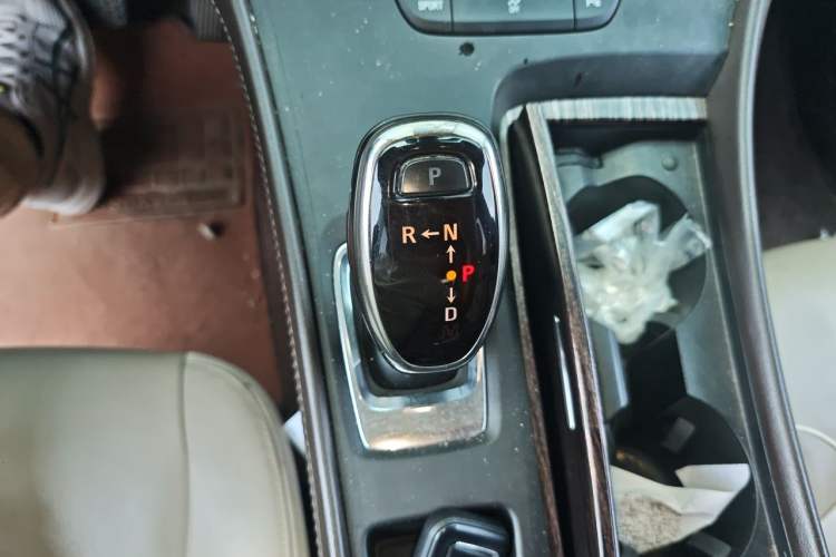 Used Buick LaCrosse 2016 20T Leading Model Gear Lever