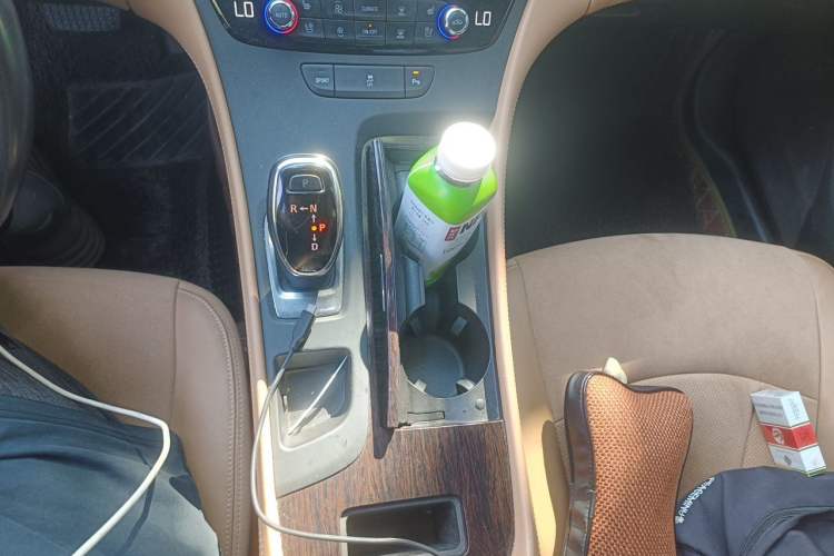 Used Buick LaCrosse 2016 20T Elite Edition Gear Lever