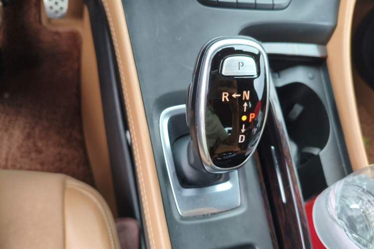 Used Buick LaCrosse 2016 20T Luxury Model Gear Lever