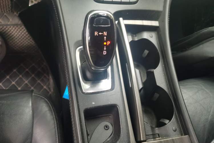 Used Buick LaCrosse 2016 Revised Version 28T Elite Edition Gear Lever