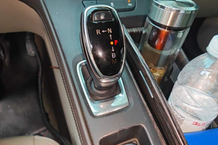 Used Buick LaCrosse 2016 Revised 20T Leading Edition Gear Lever