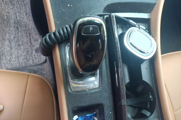 Used Buick LaCrosse 2016 20T Luxury Model Gear Lever