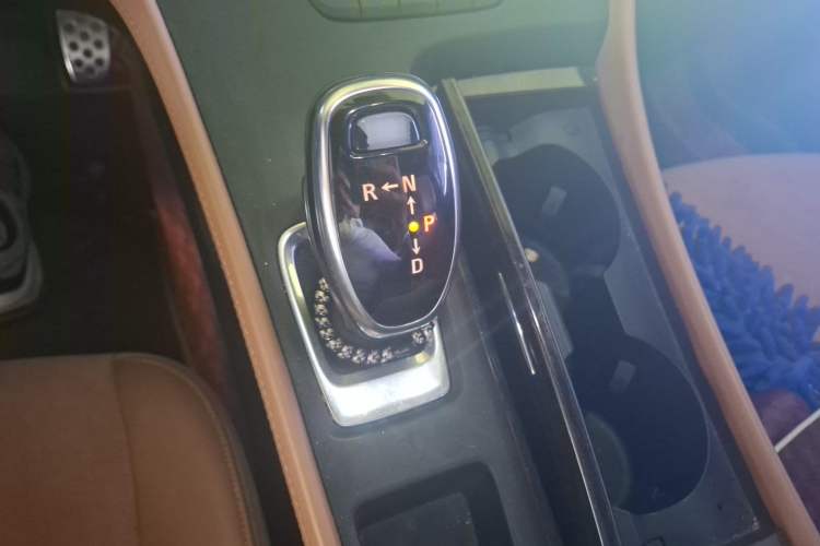 Used Buick LaCrosse 2016 28T Flagship Model Gear Lever