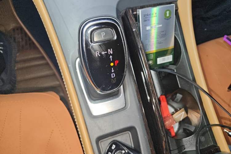 Used Buick LaCrosse 2016 20T Elite Edition Gear Lever
