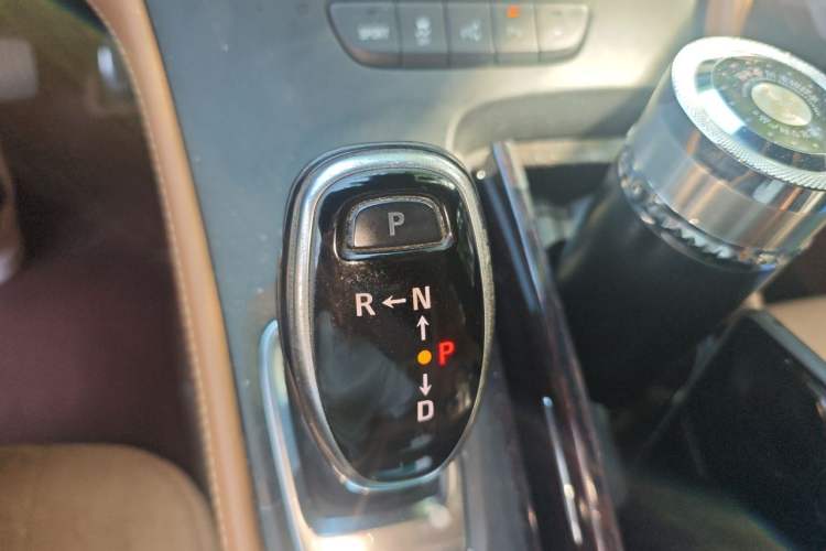 Used Buick LaCrosse 2016 20T Luxury Model Gear Lever