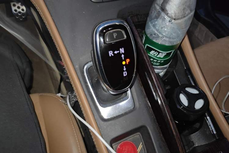 Used Buick LaCrosse 2016 20T Luxury Model Gear Lever