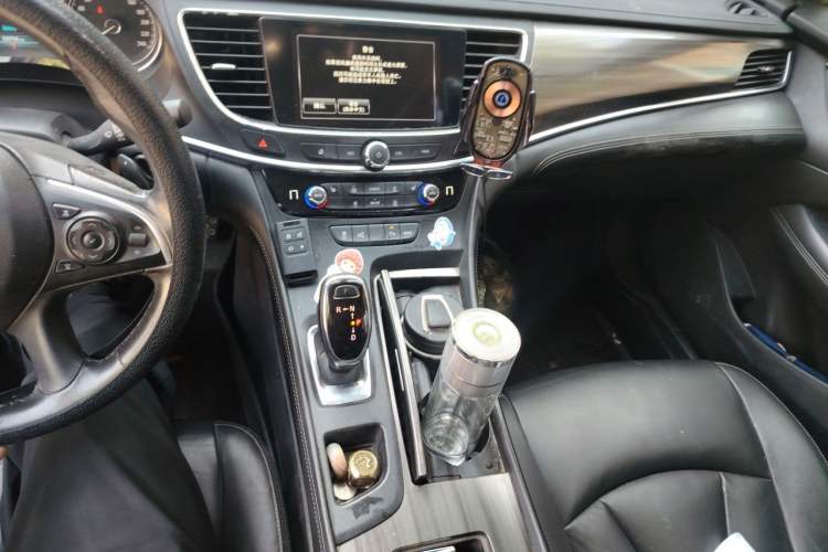 Used Buick LaCrosse 2016 Revised Version 28T Elite Edition Gear Lever