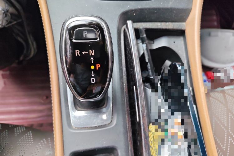 Used Buick LaCrosse 2016 20T Elite Edition Gear Lever