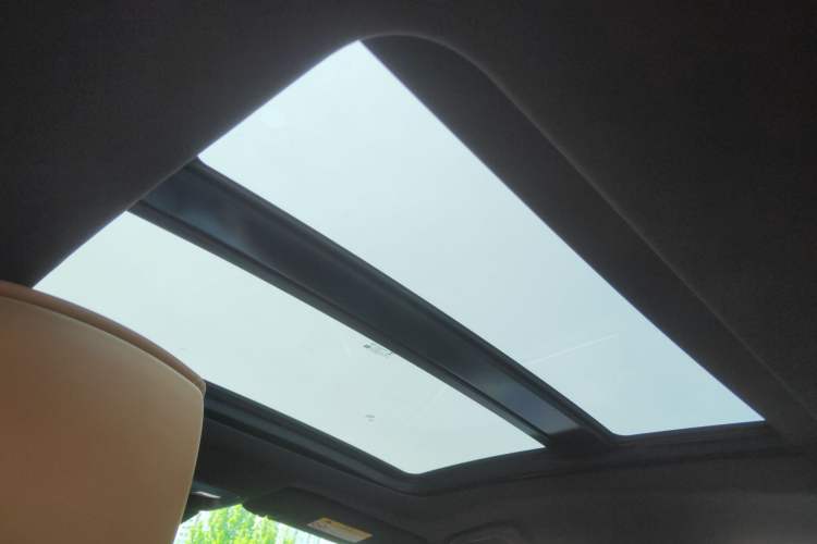 Used Buick LaCrosse 2016 20T Luxury Model Headliner