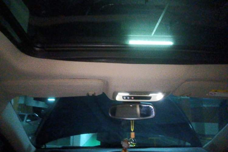 Used Buick LaCrosse 2016 30H Elite Edition Headliner