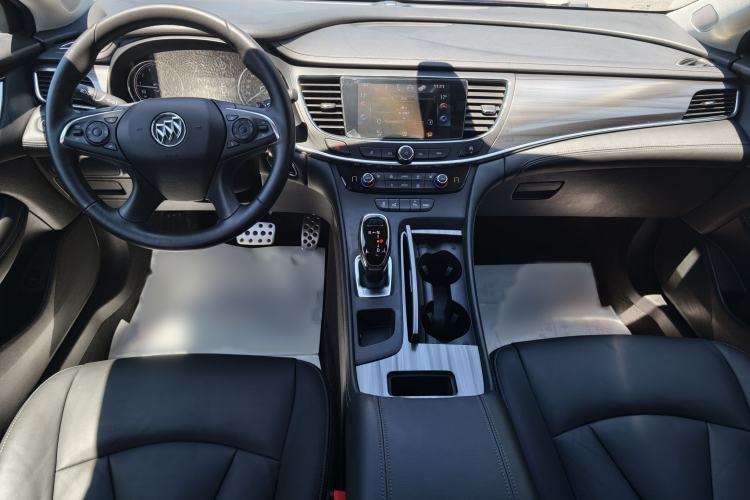Used Buick LaCrosse 2016 Revised Version 28T Elite Edition Interior 1