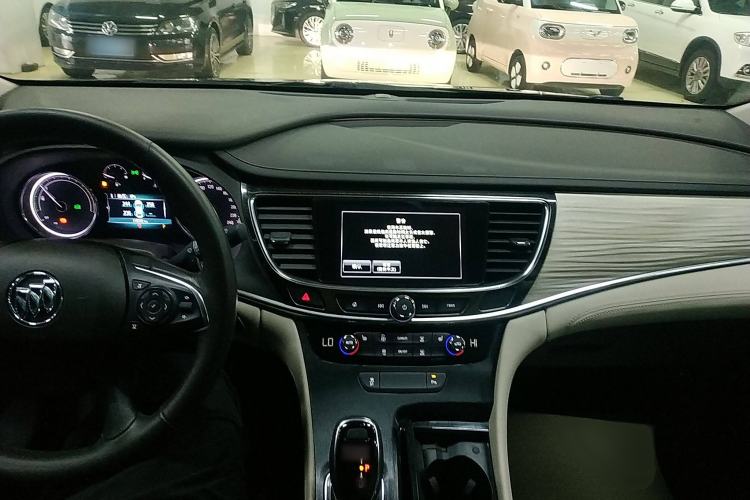 Used Buick LaCrosse 2016 30H Elite Edition Interior 2