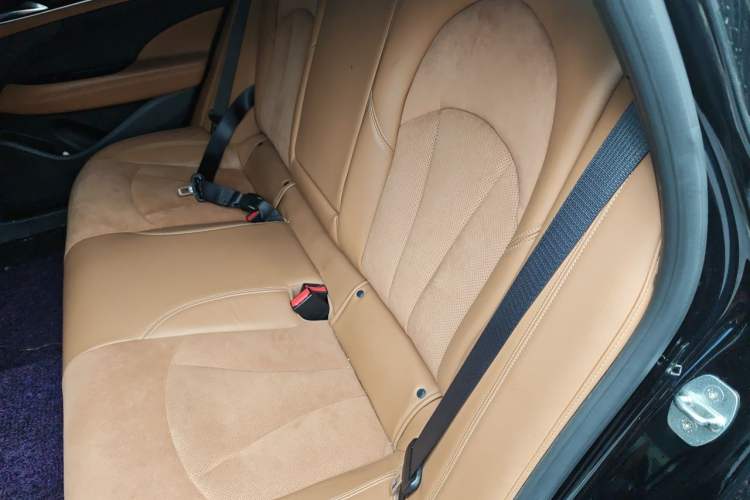 Used Buick LaCrosse 2016 20T Elite Edition Interior 4