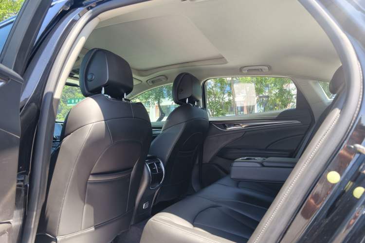 Used Buick LaCrosse 2016 Revised Version 28T Elite Edition Interior 4