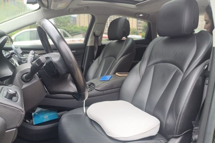 Used Buick LaCrosse 2016 Revised Version 28T Elite Edition Left Front Seat