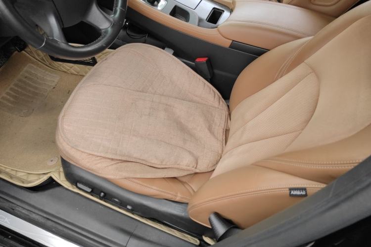 Used Buick LaCrosse 2016 28T Luxury Version Left Front Seat