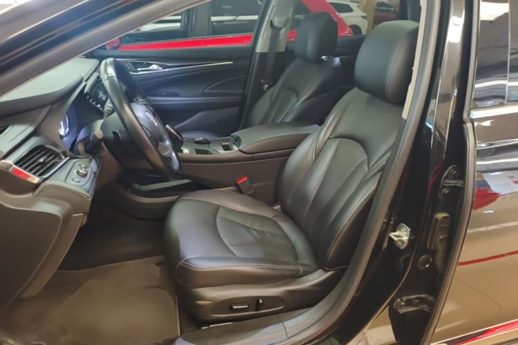 Used Buick LaCrosse 2016 Revised Version 28T Elite Edition Left Front Seat