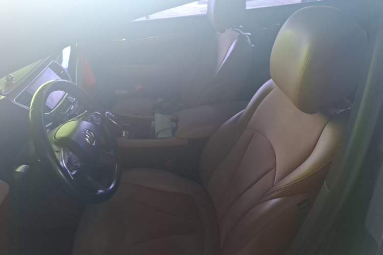 Used Buick LaCrosse 2016 28T Flagship Model Left Front Seat