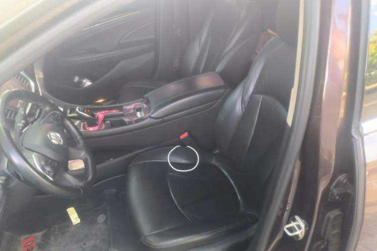 Used Buick LaCrosse 2016 Revised Version 28T Elite Edition Left Front Seat