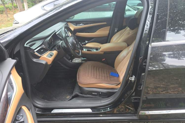 Used Buick LaCrosse 2016 28T Premium Edition Left Front Seat