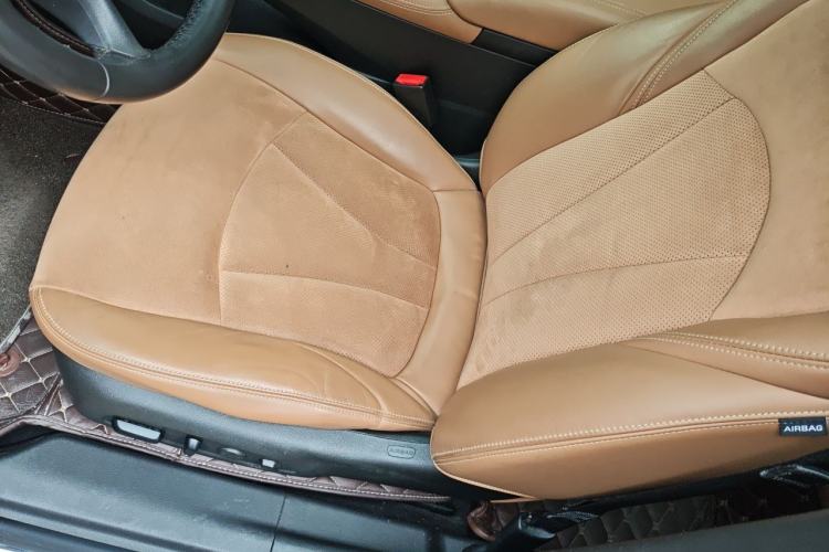 Used Buick LaCrosse 2016 28T Luxury Version Left Front Seat