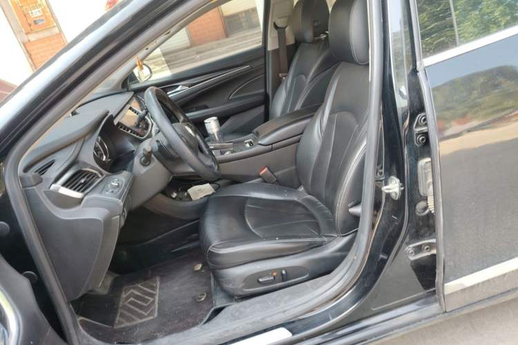 Used Buick LaCrosse 2016 Revised Version 28T Elite Edition Left Front Seat
