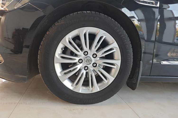 Used Buick LaCrosse 2016 20T Elite Edition Left Front Wheel Hub