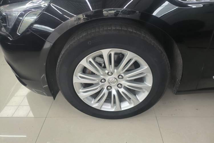 Used Buick LaCrosse 2016 20T Leading Model Left Front Wheel Hub