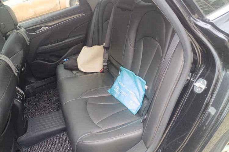 Used Buick LaCrosse 2016 Revised Version 28T Elite Edition Left Rear Seat