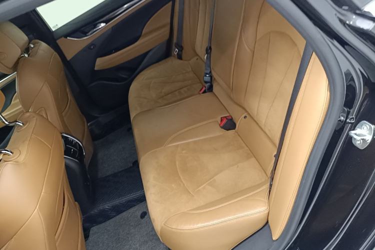 Used Buick LaCrosse 2016 28T Luxury Version Left Rear Seat