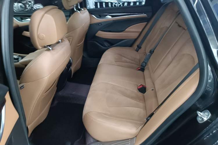Used Buick LaCrosse 2016 28T Luxury Version Left Rear Seat