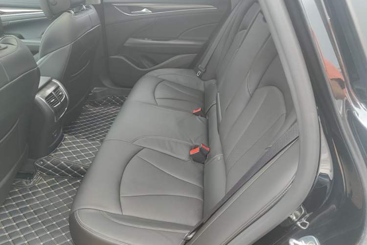 Used Buick LaCrosse 2016 20T Elite Edition Left Rear Seat