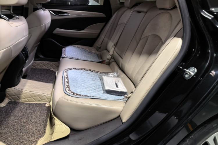 Used Buick LaCrosse 2016 30H Luxury Version Left Rear Seat