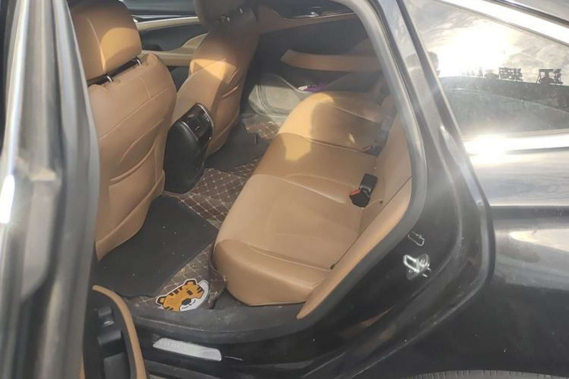Used Buick LaCrosse 2016 28T Elite Model Left Rear Seat