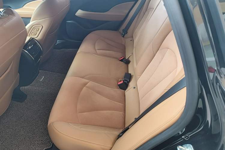 Used Buick LaCrosse 2016 20T Luxury Model Left Rear Seat