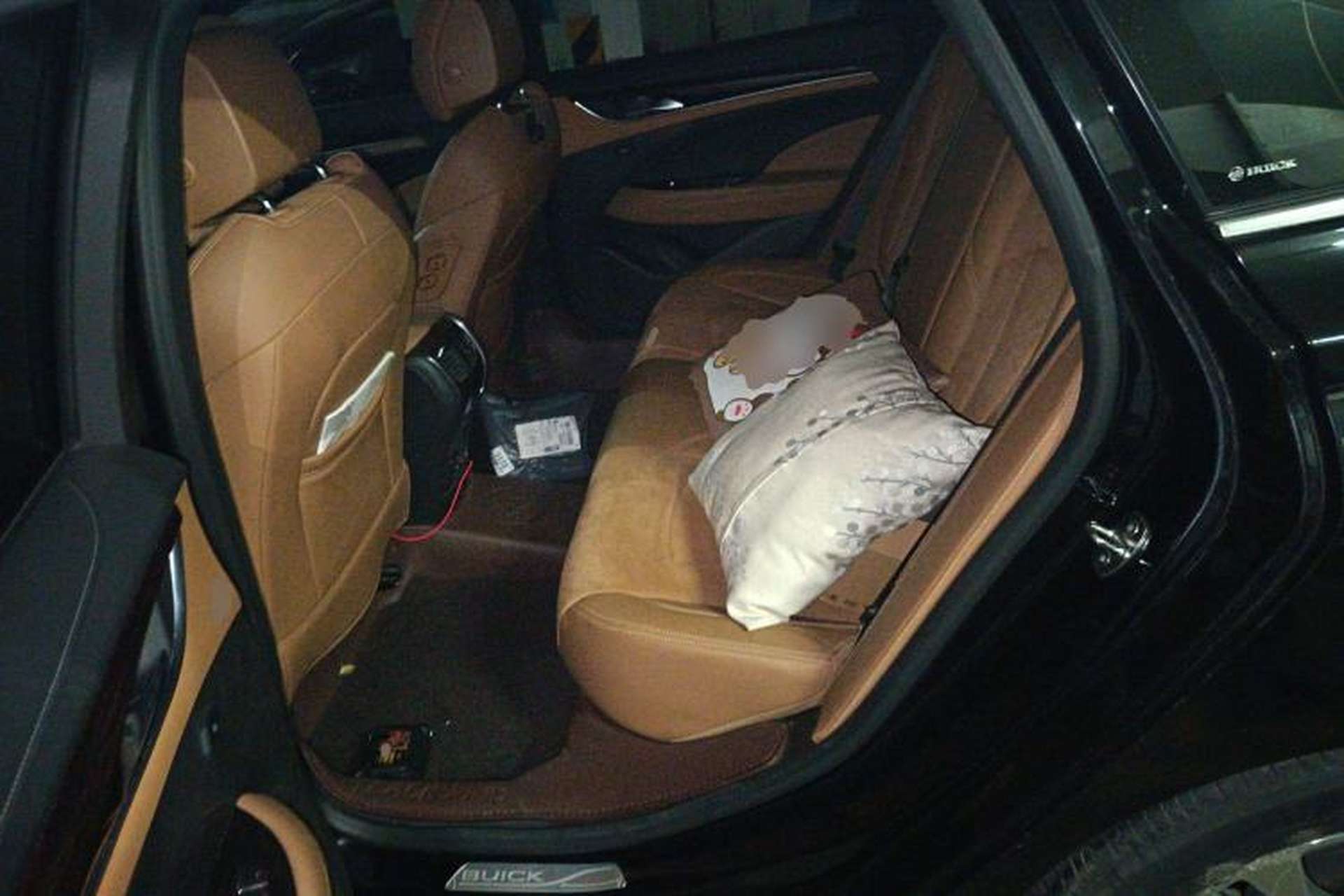 Used Buick LaCrosse 2016 28T Luxury Version Left Rear Seat