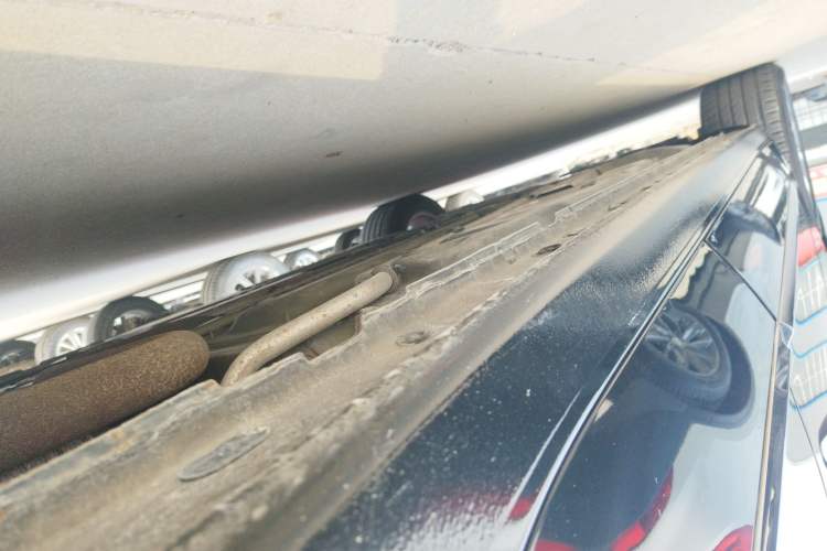 Used Buick LaCrosse 2016 20T Elite Edition Left Side Sill